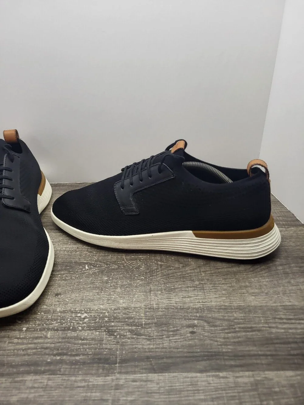 Wolf & Shepherd Men's Size 13 Swiftknit Derby Sneakers Shoes Black